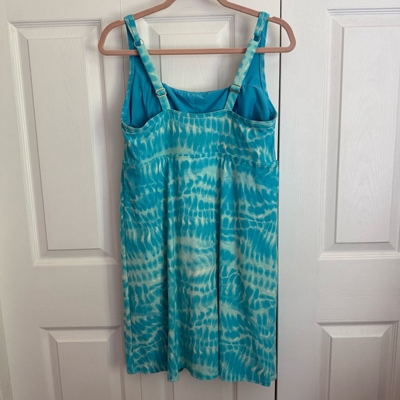 Lands End Women’s tummy control swim dress with pockets size 10 blue tie dye - Picture 3 of 10